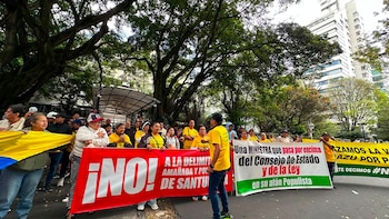 Los manifestantes cuestionaron la declaratoria de la Zona de Reserva Permanente por falta de estudios técnicos y de concertación - suministrado a Infobae Colombia
