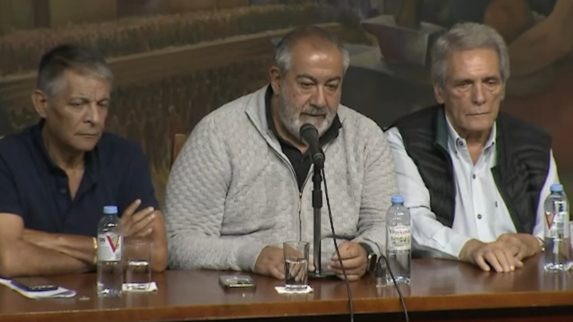 Octavio Argüello, Héctor Daer y Carlos Acuña, el triunvirato de la CGT, durante la conferencia de prensa de esta tarde