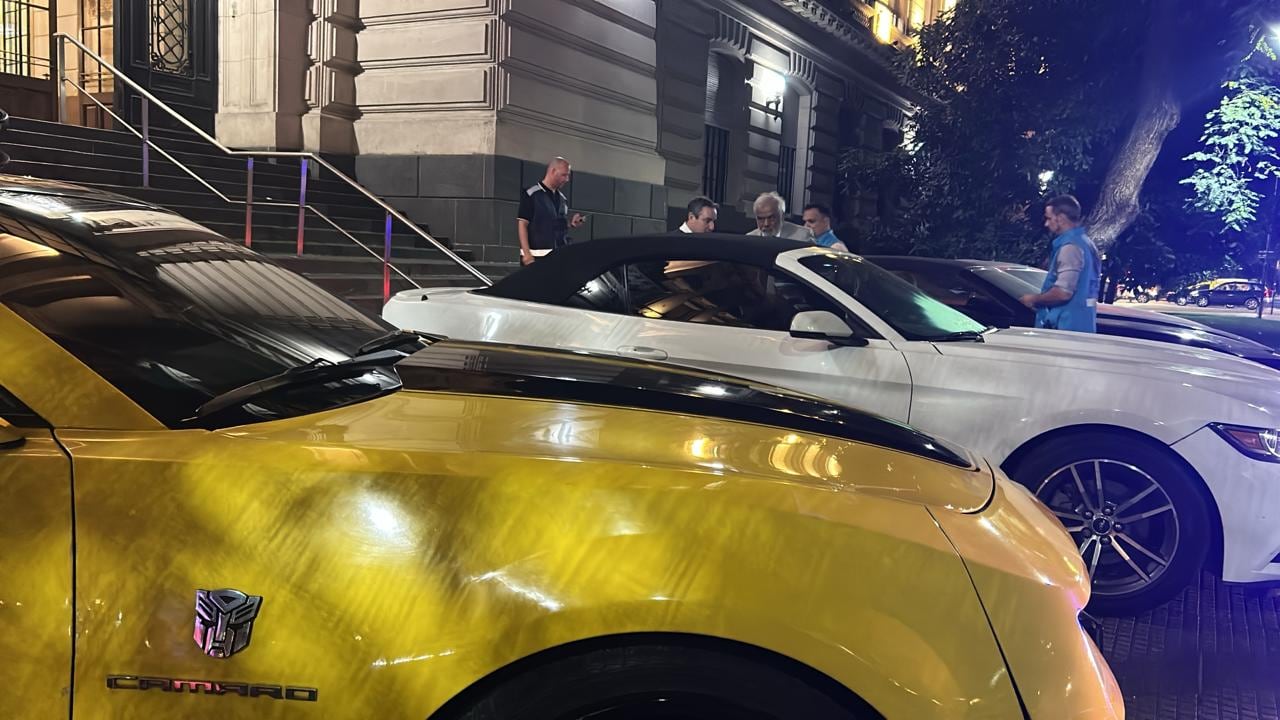 Los implicados mantenían un perfil alto en redes sociales mostrando los autos de lujo incautados por la justicia