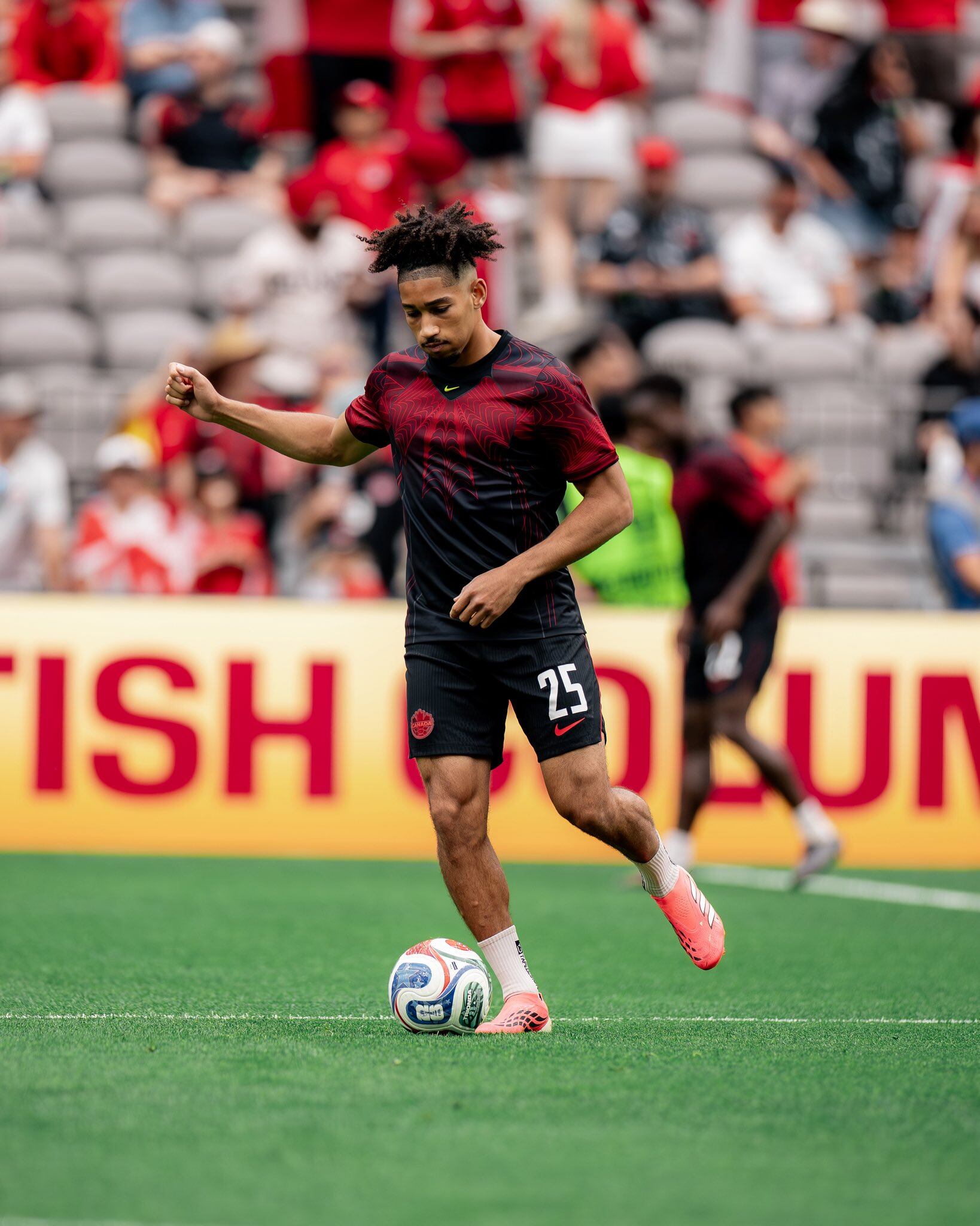 Calentamiento de Canadá - X / @CANMNT_Official