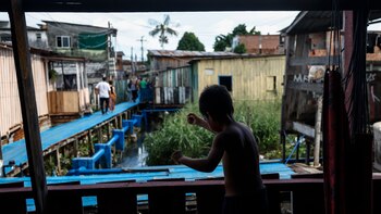 Escuchar a las comunidades, un