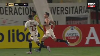 Gol de Lisandro Alzugaray para el 3-2 de Universitario ante Nacional por la Copa Libertadores 2026