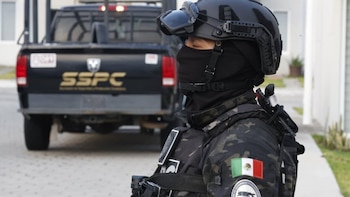 Dos agentes muertos en un ataque del crimen organizaco en México