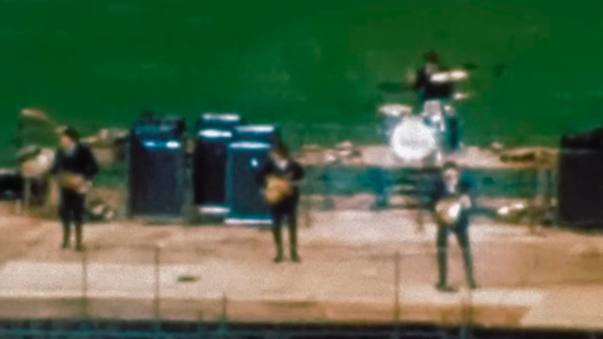 El episodio más tenso de la gira de 1966 de Los Beatles ocurrió en Memphis, donde hubo una amenaza de asesinato, un petardo en el escenario y heridos leves (Captura de video)