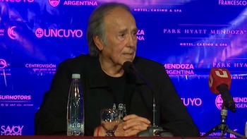 Joan Manuel Serrat conmueve a