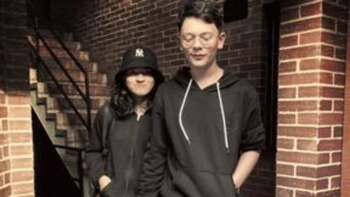 Buscan a pareja de adolescentes