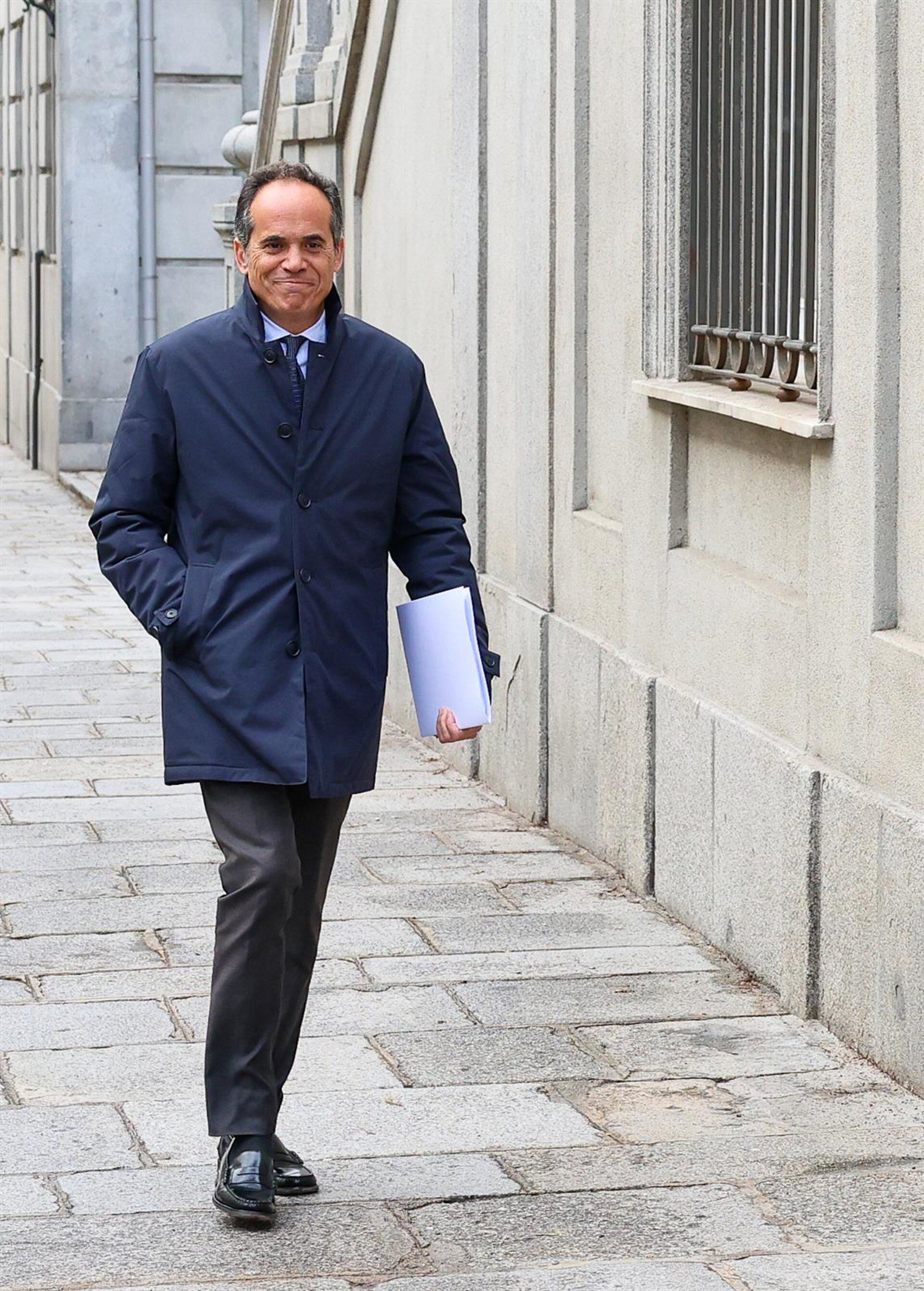 Exjefe de Comunicación de Moncloa niega haber dado órdenes a Fiscalía para filtrar información del novio de Ayuso