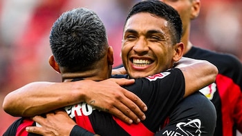 Los goles argentinos que le dieron el triunfo al Bayer Leverkusen en la Bundesliga