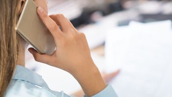 Imponen millonaria multa a Claro