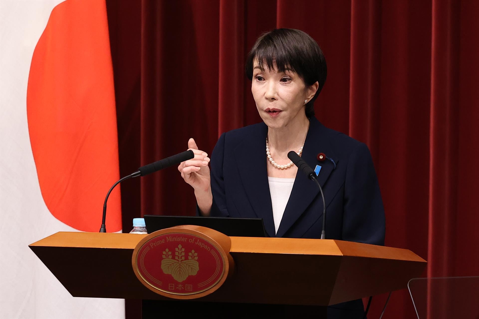 La primera ministra de Japón disuelve el Parlamento y convoca elecciones para el 8 de febrero