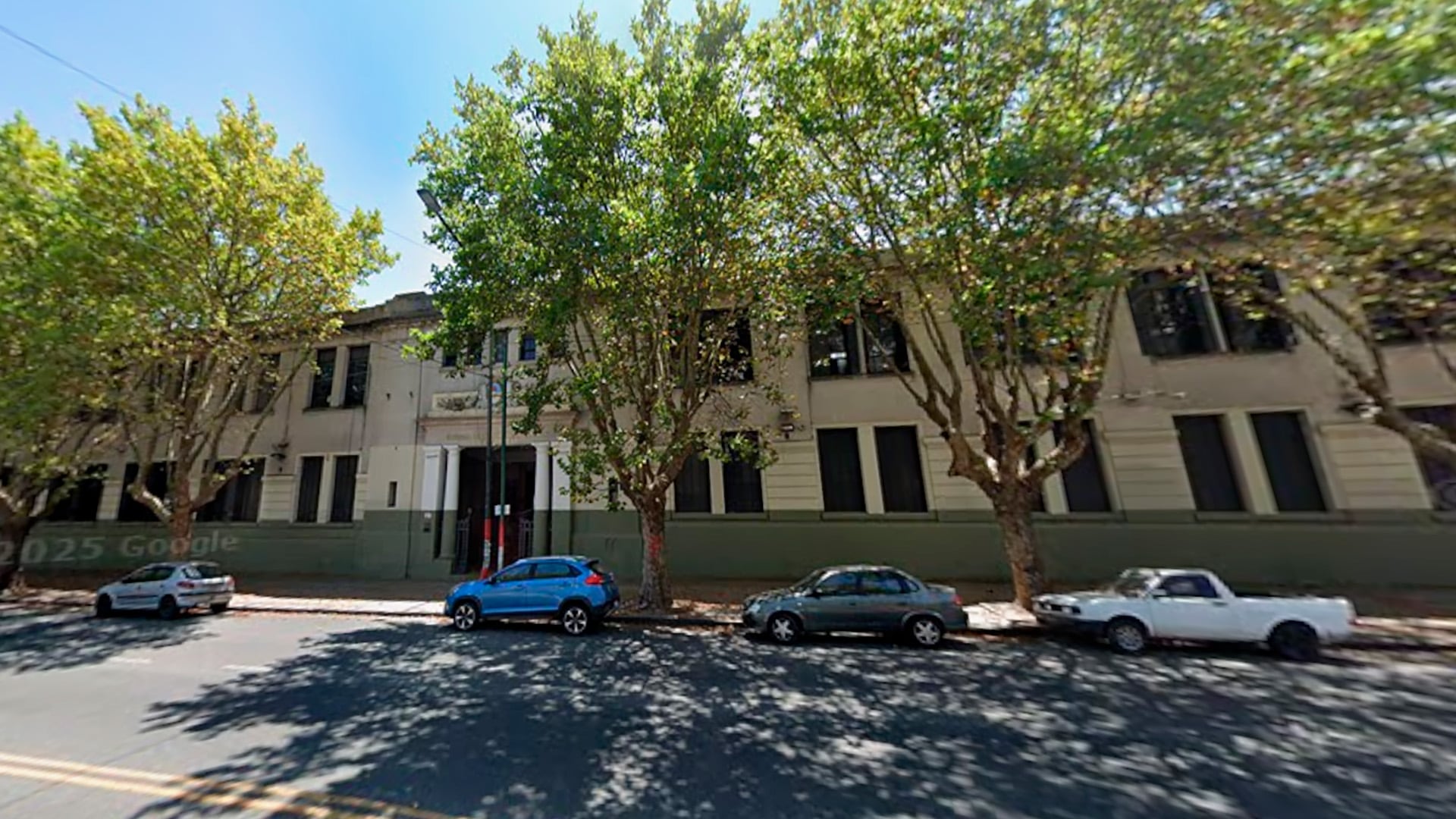 El abuso ocurrió en las inmediaciones de un colegio (Google Maps)