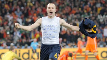 Iniesta cumple 40 años