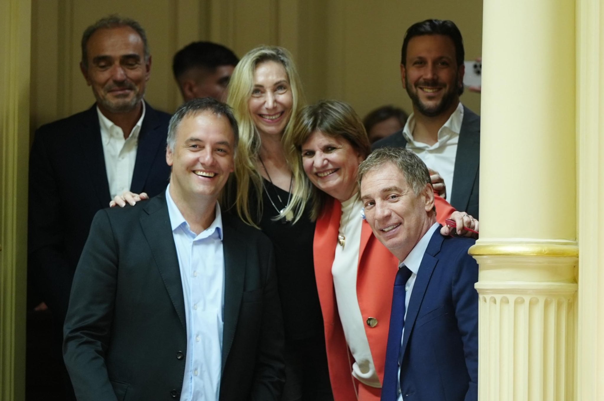 El círculo libertario celebró la aprobación de la reforma laboral en el Senado