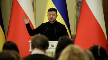 Zelenski afirma estar "insatisfecho" con