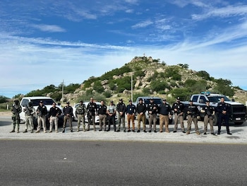 Integrantes del despliegue contra retenes ilegales en Sonora. Crédito: Mesa Estatal de Seguridad del Estado de Sonora
