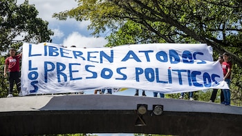 Venezuela anuncia amnistías a 379