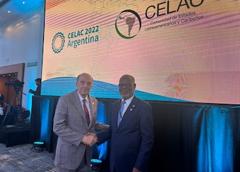Jean Victor Geneus, Ministro de Relaciones Exteriores de Haití y el Canciller Álvaro Leyva