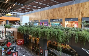 Plaza Miyana pertenece a Grupo