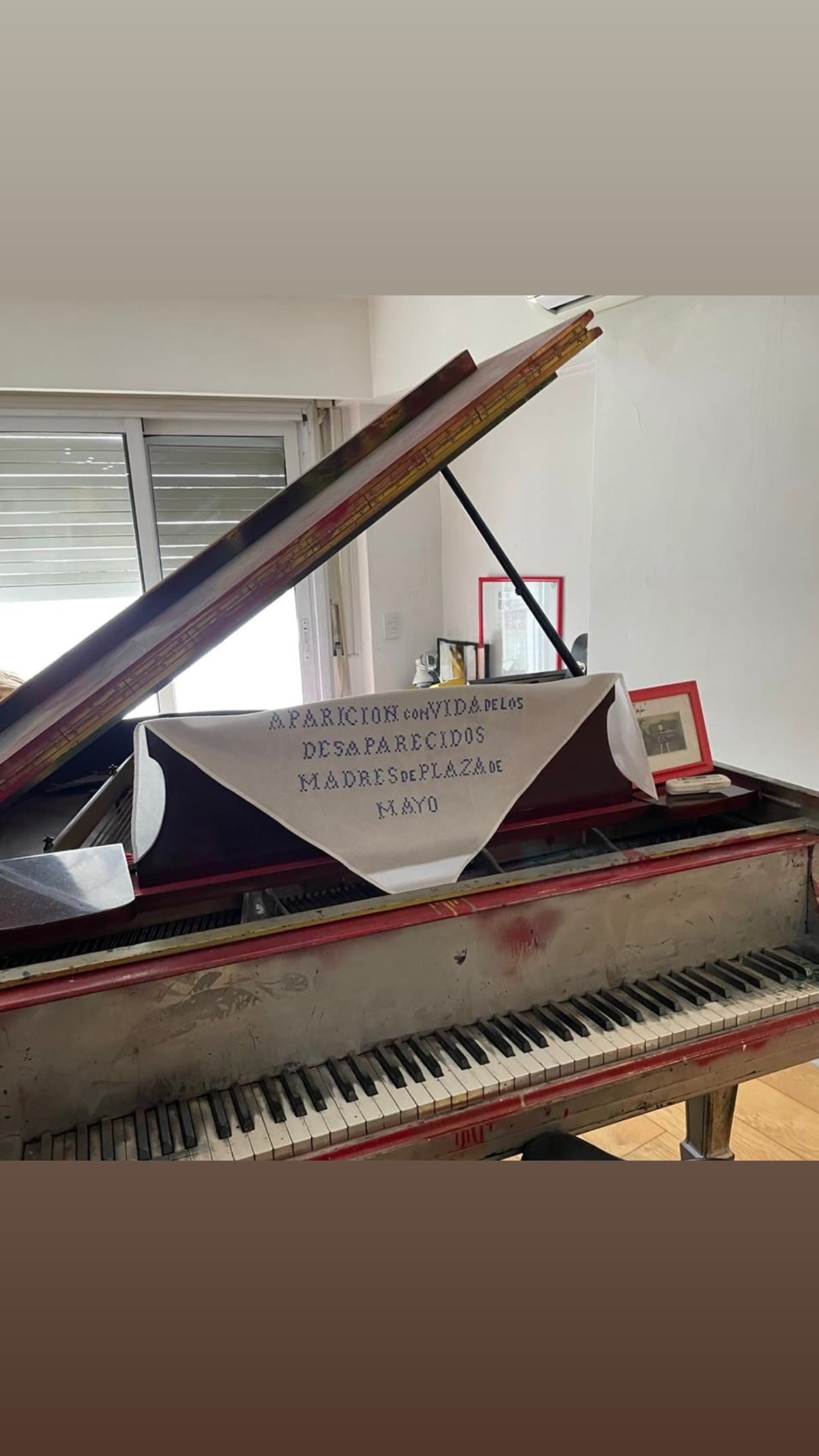 El homenaje de Charly García en redes sociales destaca el papel de la música y el arte como formas de resistencia durante la dictadura argentina