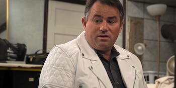 Imágenes de 'Confía en mí: El falso profeta'.