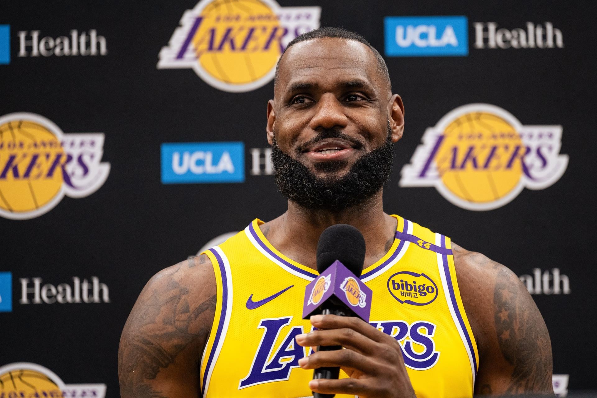 El jugador agradeció a la dirigencia, entrenadores y excompañeros, destacando los ocho años vividos en una de las franquicias más emblemáticas de la NBA