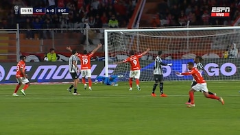 Marcos Martinich anotó descomunal golazo para 4-0 de Cienciano ante Botafogo por octavos ida de Copa Sudamericana 2026