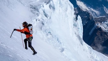 Récord mundial en el Everest: un estadounidense logró la cumbre en menos de diez horas
