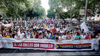 Un Orgullo multitudinario desfila bajo el lema “disidencia y resistencia” en Madrid: “Hemos pasado de una dictadura que reprimía a ser un referente mundial en derechos LGTBI”