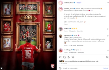 Daniel Torres alcanzó los 400 partidos vistiendo la camiseta de Independiente Santa Fe - crédito @santafe_oficial/Instagram