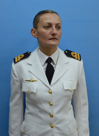 Fue ascendida a Capitán de