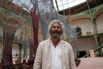El artista brasileño Ernesto Neto