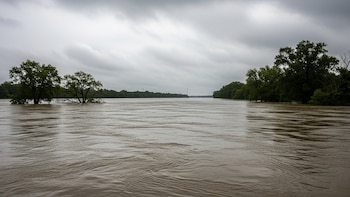 Lluvias persistentes elevan el riesgo