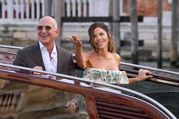 Jeff Bezos y Lauren Sanchez