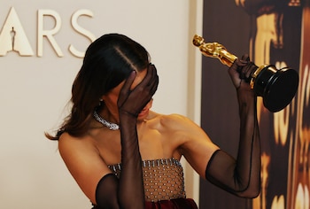 Zoe Saldana poses with the Oscar for the Best Supporting Actress for 'Emilia Perez' in the Oscars photo room at the 97th Academy Awards in Hollywood, Los Angeles, California, U.S., March 2, 2025. REUTERS/Daniel Cole