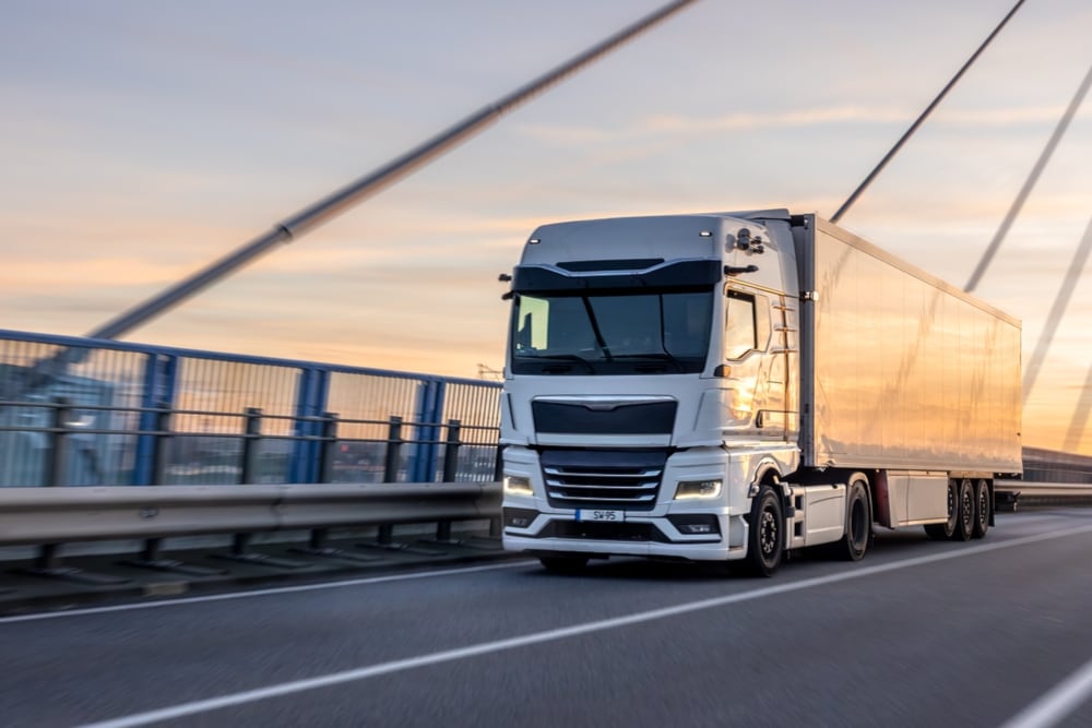 El organismo propone programas públicos de inversión, esquemas de asociación público-privada e integración de componentes digitales en nuevas infraestructuras de transporte (Foto: Shutterstock)