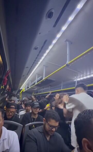 El ambiente festivo sorprendió a usuarios en redes sociales.