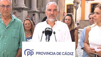 El PP exige la dimisión de Mónica García por ser "culpable" del "colapso sanitario" en Ceuta