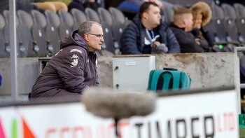 Bielsa se mantiene expectante ante la posibilidad inminente de ascenso (Foto Simon Davies/Shutterstock)