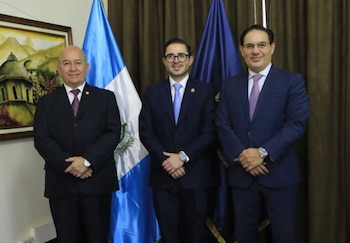 En el encuentro participaron también el viceministro de Seguridad de Guatemala, Roberto Solórzano, y el director del Sistema Penitenciario, Jorge López. Crédito: Ministerio de Justicia y Paz