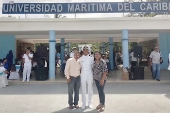 23jun26 INFOBAE pasante marino muerto