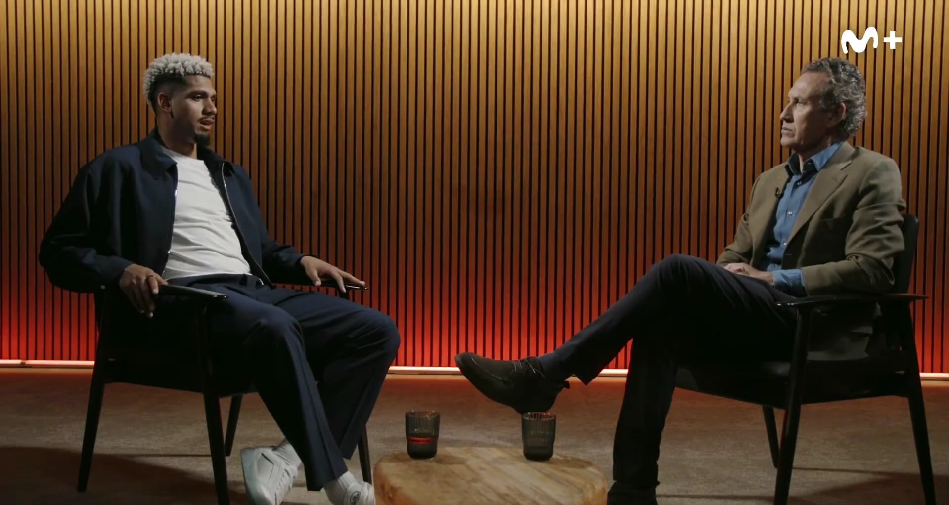 Ronald Araujo aborda sus problemas de salud mental junto a Jorge Valdano (@MPlusDeportes)