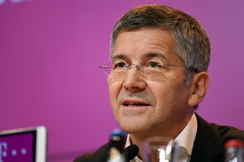 El presidente Herbert Hainer descartó la posibilidad de contratar a Cristiano Ronaldo (REUTERS/Andreas Gebert)