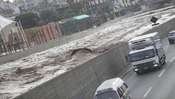 Río Rímac se desbordó en San Juan de Lurigancho. (Foto: Andina)