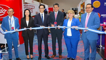 El encuentro, organizado con Invest in El Salvador, se desarrolla el 12 y 13 de octubre en San Salvador con compradores internacionales y busca atraer inversiones y abrir mercados para la producción nacional (Foto cortesía Camarasal)