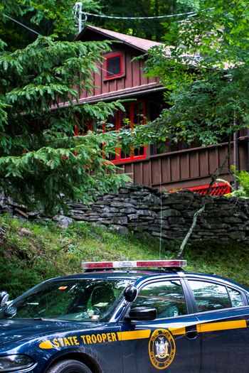 Un policía del estado de