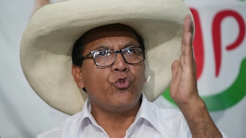 Roberto Sánchez se posiciona como el candidato que pasará a segunda vuelta junto a Keiko Fujimori.