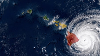 La tormenta tropical Lala avanza hacia Hawái y podría convertirse en huracán este viernes