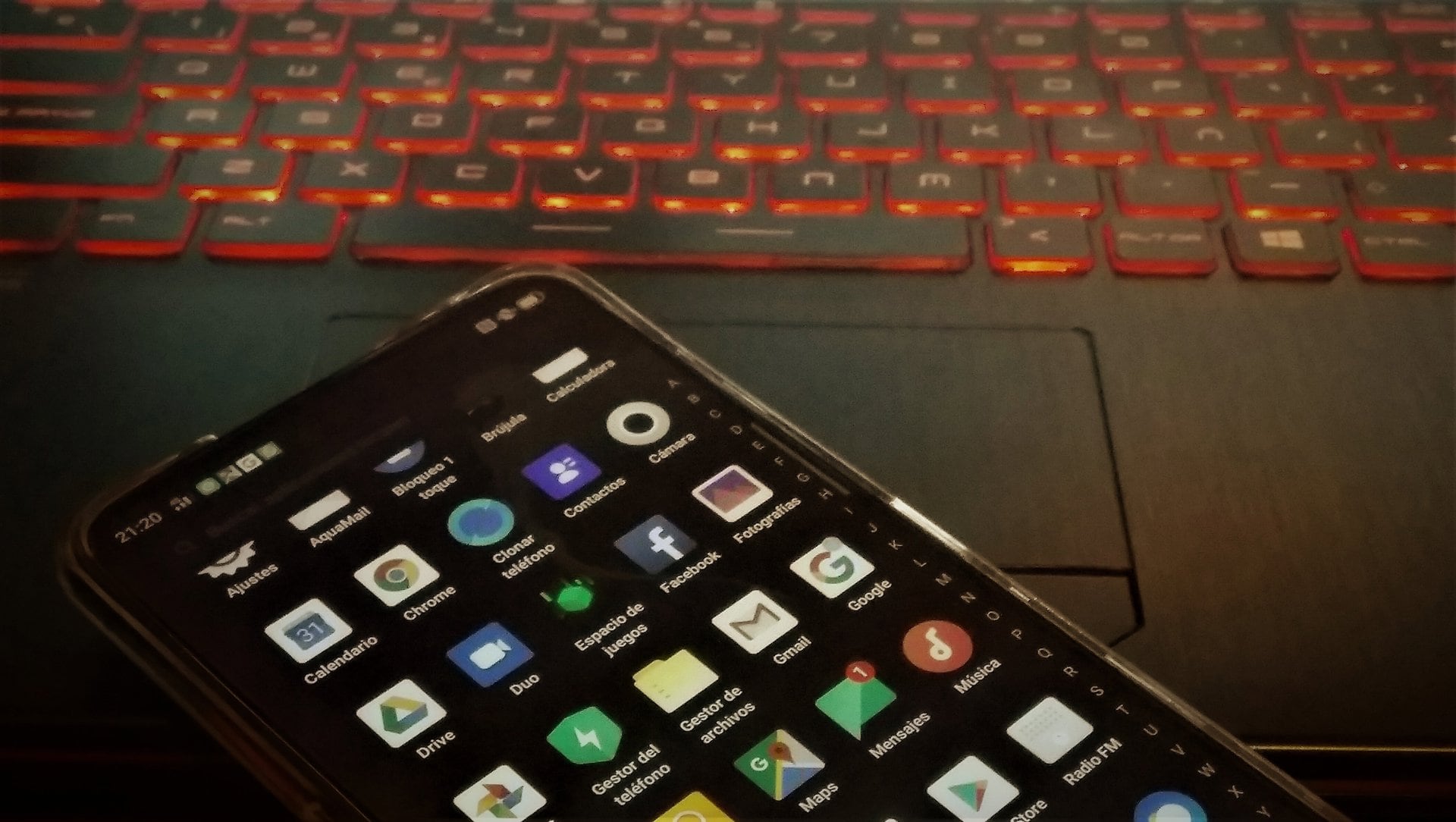 28/09/2020 Imagen de recurso de un smartphone y un teclado de ordenador
SOCIEDAD ESPAÑA EUROPA COMUNIDAD VALENCIANA
UNED VALENCIA
