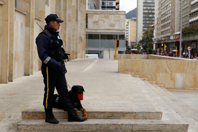 Guardia de seguridad privado - crédito Colprensa