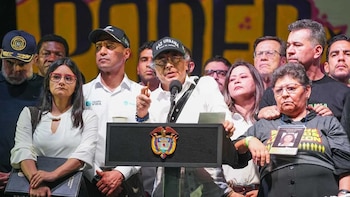 Quiénes son los jefes delincuenciales del ‘tarimazo’: esta es la historia criminal de los cabecillas que acompañaron a Gustavo Petro en La Alpujarra